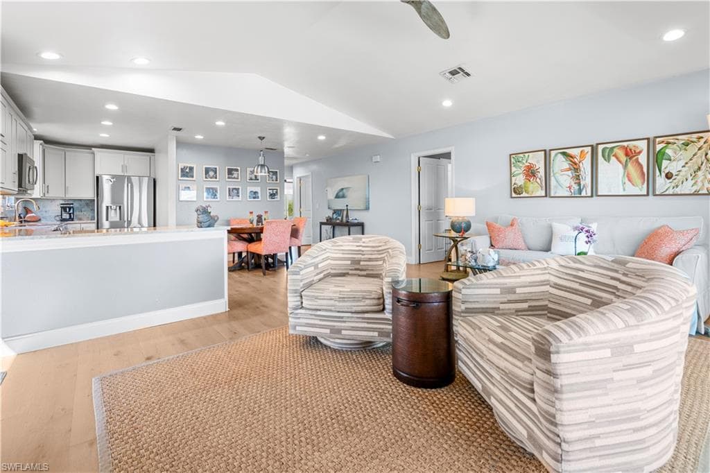 6008 Cypress Ln, Bonita Springs, FL 34134-5