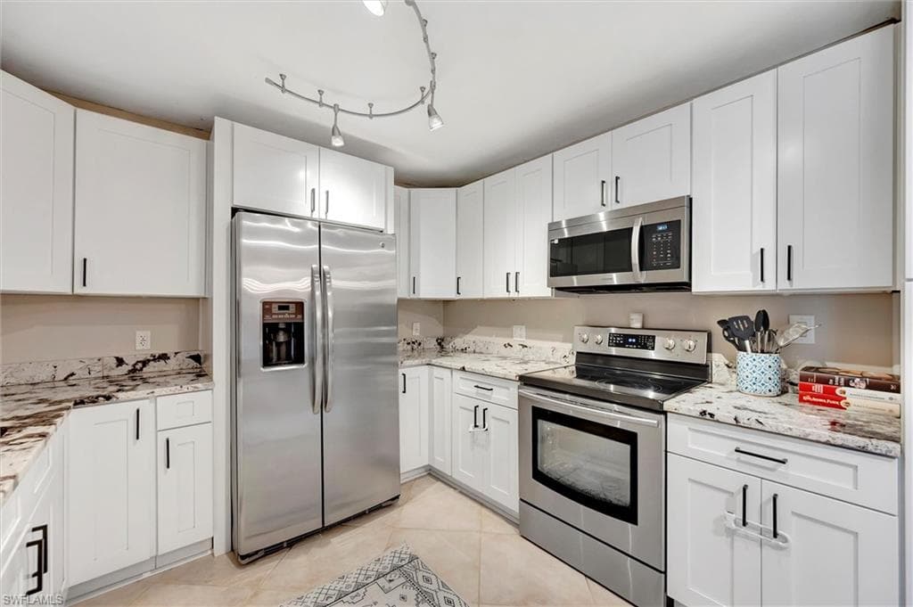 3771 11th Ave SW, Naples, FL 34117-16