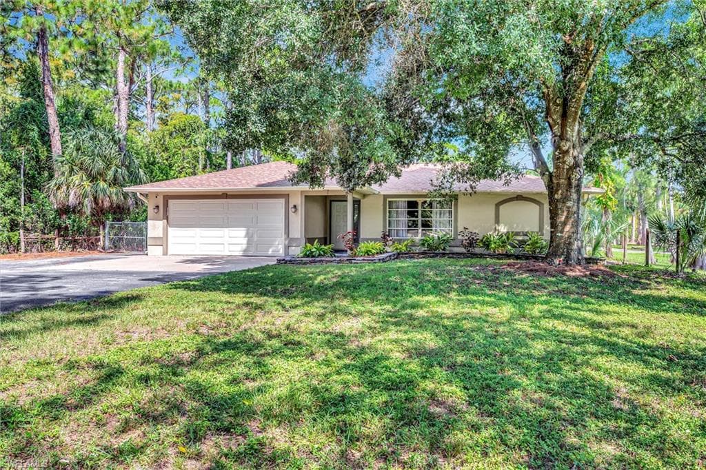 3771 11th Ave SW, Naples, FL 34117-4