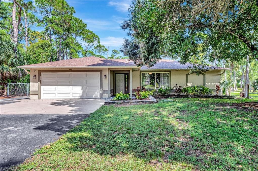 3771 11th Ave SW, Naples, FL 34117-5