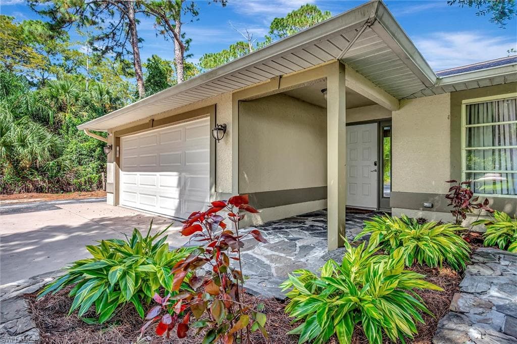 3771 11th Ave SW, Naples, FL 34117-6