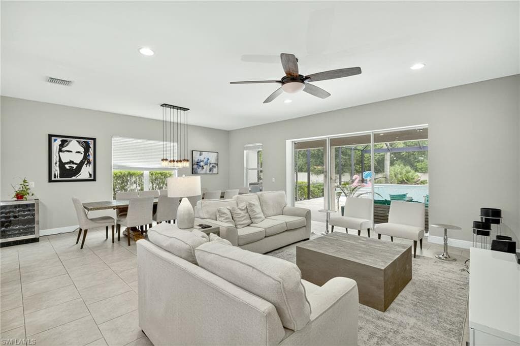 3604 Pilot Cir, Naples, FL 34120-4