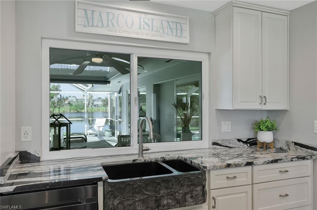 410 Yellowbird St, Marco Island, FL 34145-14