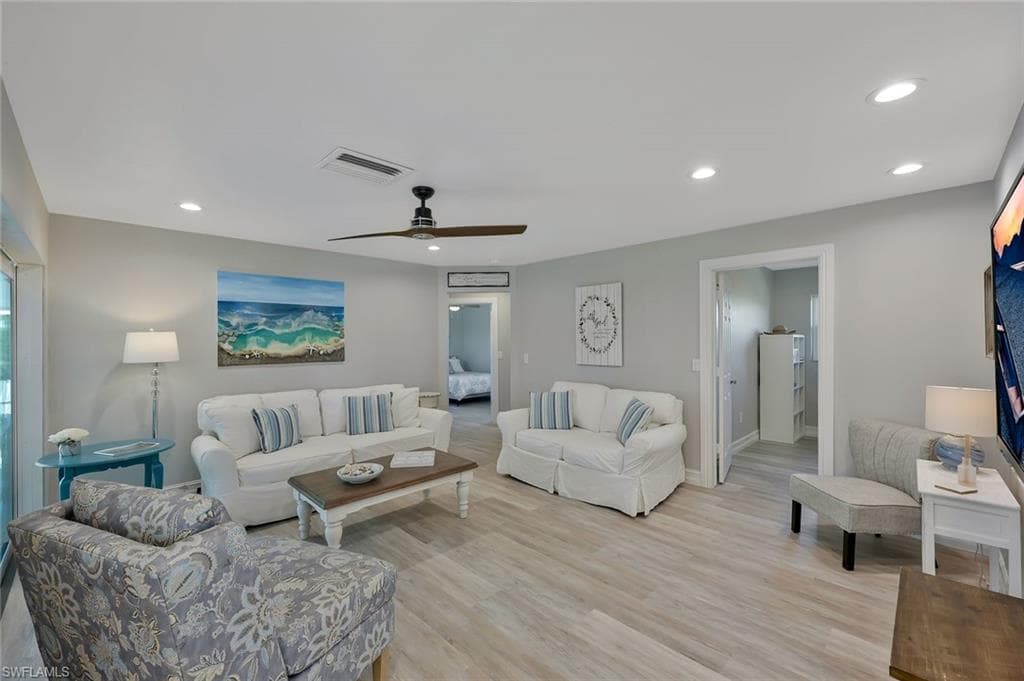 410 Yellowbird St, Marco Island, FL 34145-15