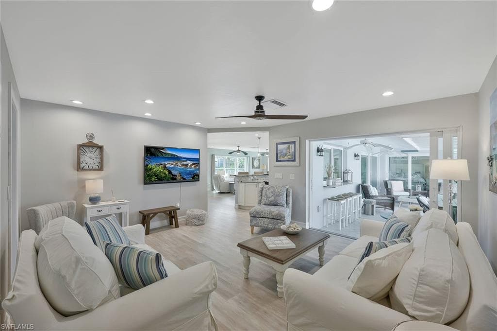 410 Yellowbird St, Marco Island, FL 34145-16