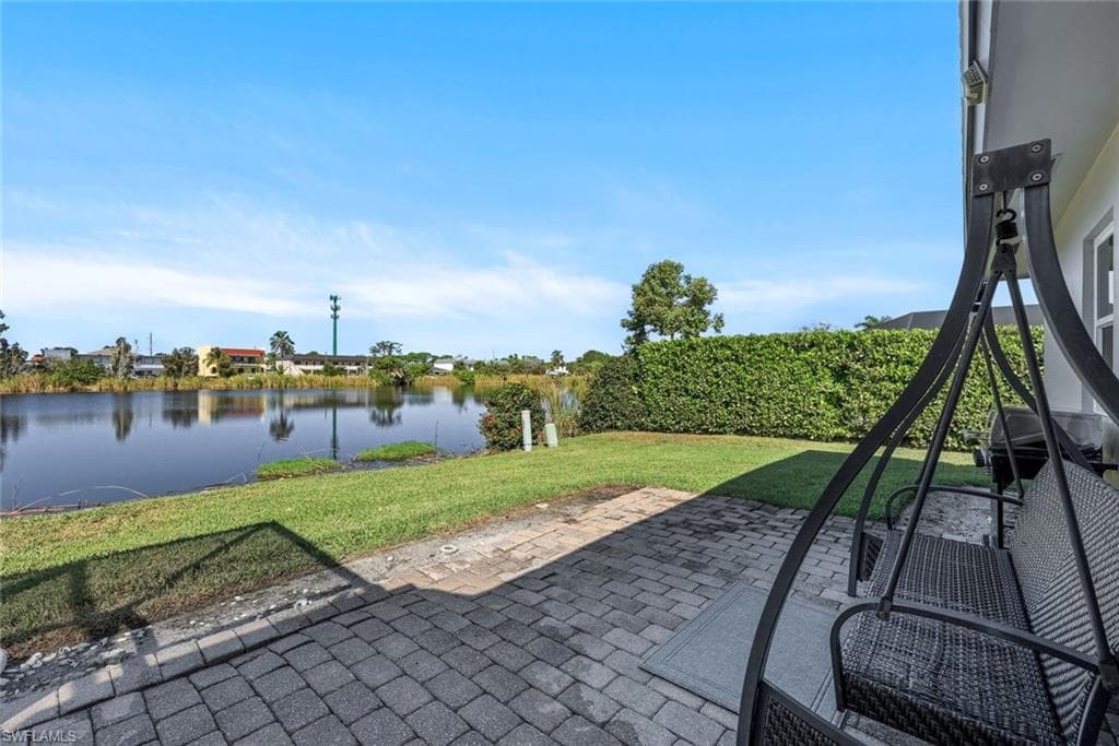 410 Yellowbird St, Marco Island, FL 34145-31