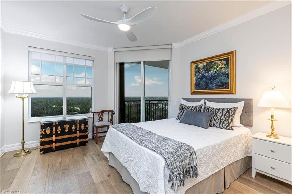 445 Cove Tower Dr 903, Naples, FL 34110-29