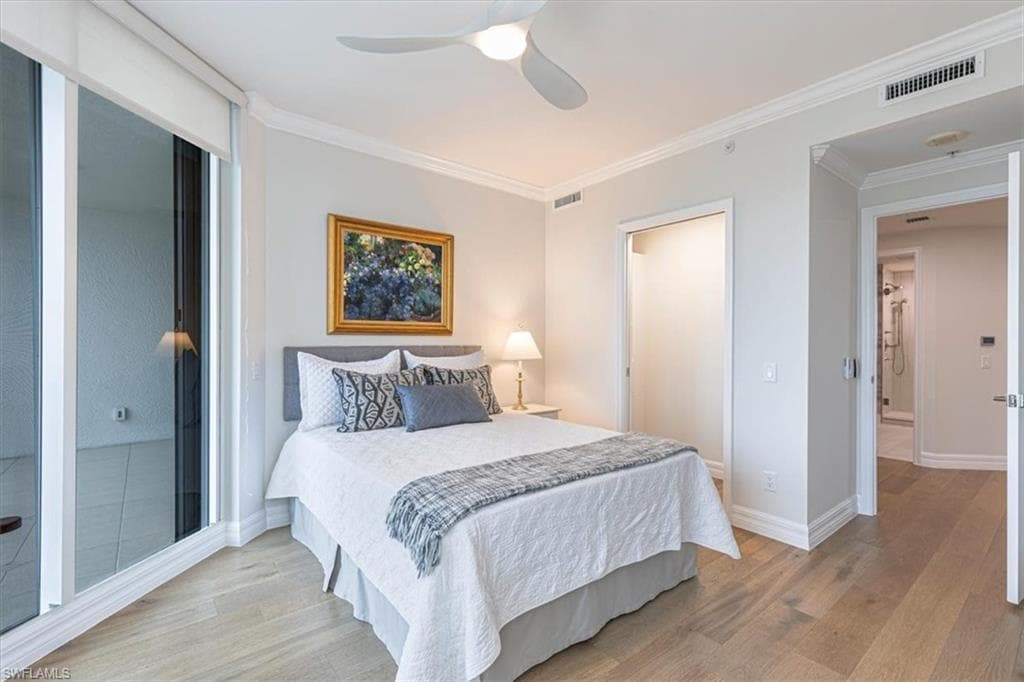 445 Cove Tower Dr 903, Naples, FL 34110-30