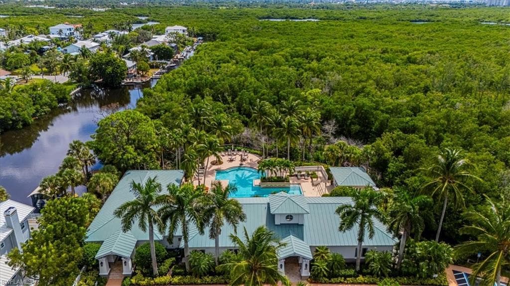 445 Cove Tower Dr 903, Naples, FL 34110-42