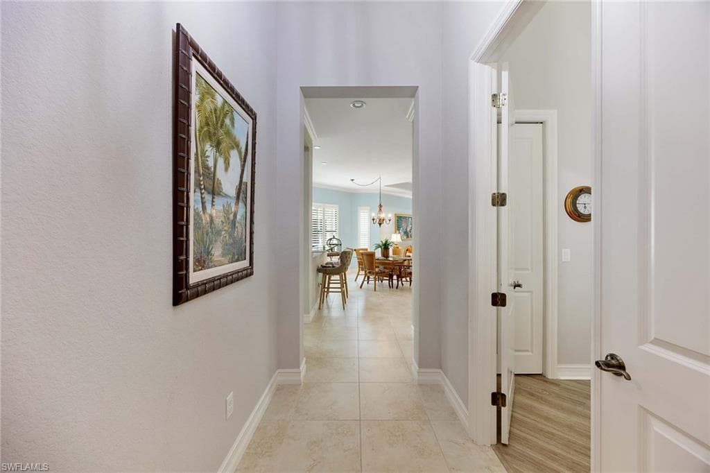 6603 Roma Way, Naples, FL 34113-9
