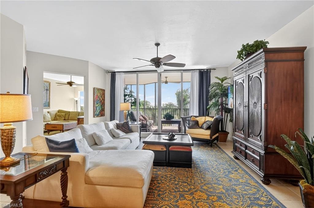 1060 Borghese Ln 403, Naples, FL 34114-8
