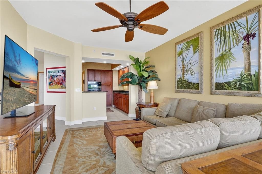 1060 Borghese Ln 403, Naples, FL 34114-21