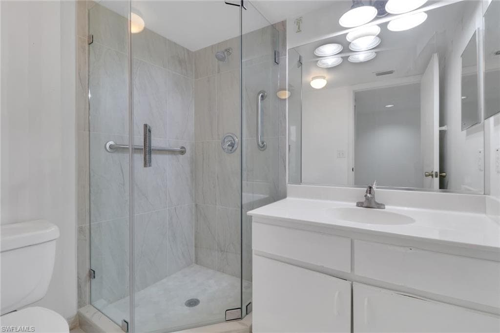 441 Quail Forest Blvd A210, Naples, FL 34105-20