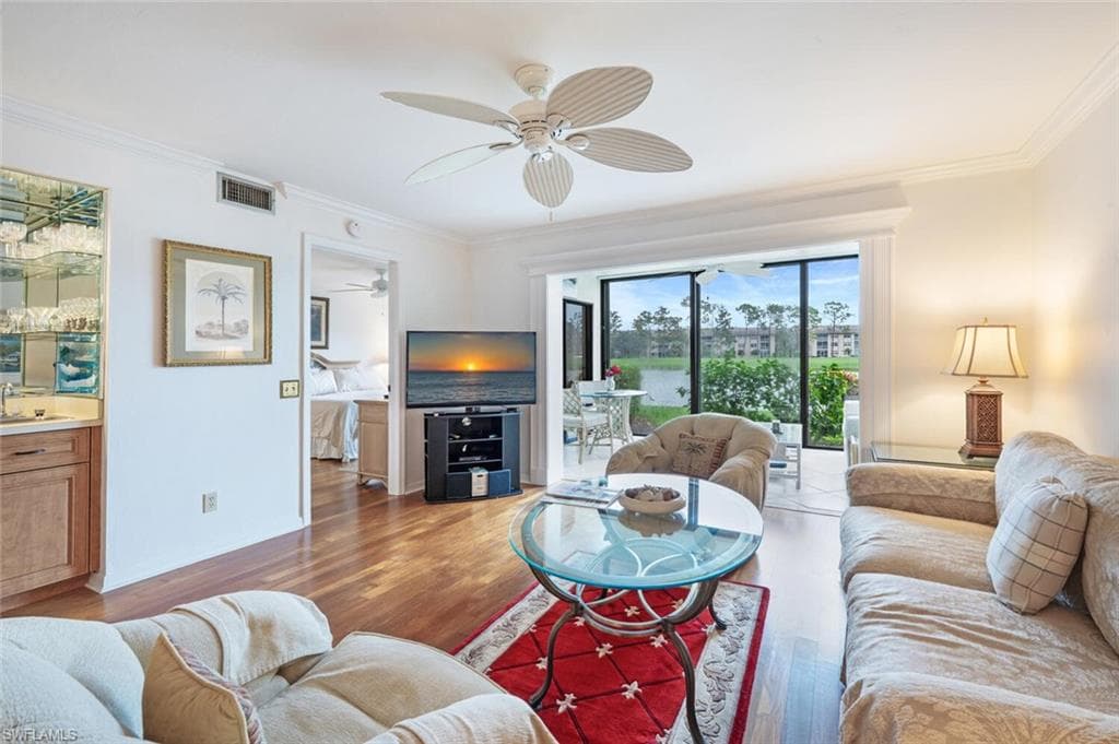7300 Coventry Ct 606, Naples, FL 34104-1