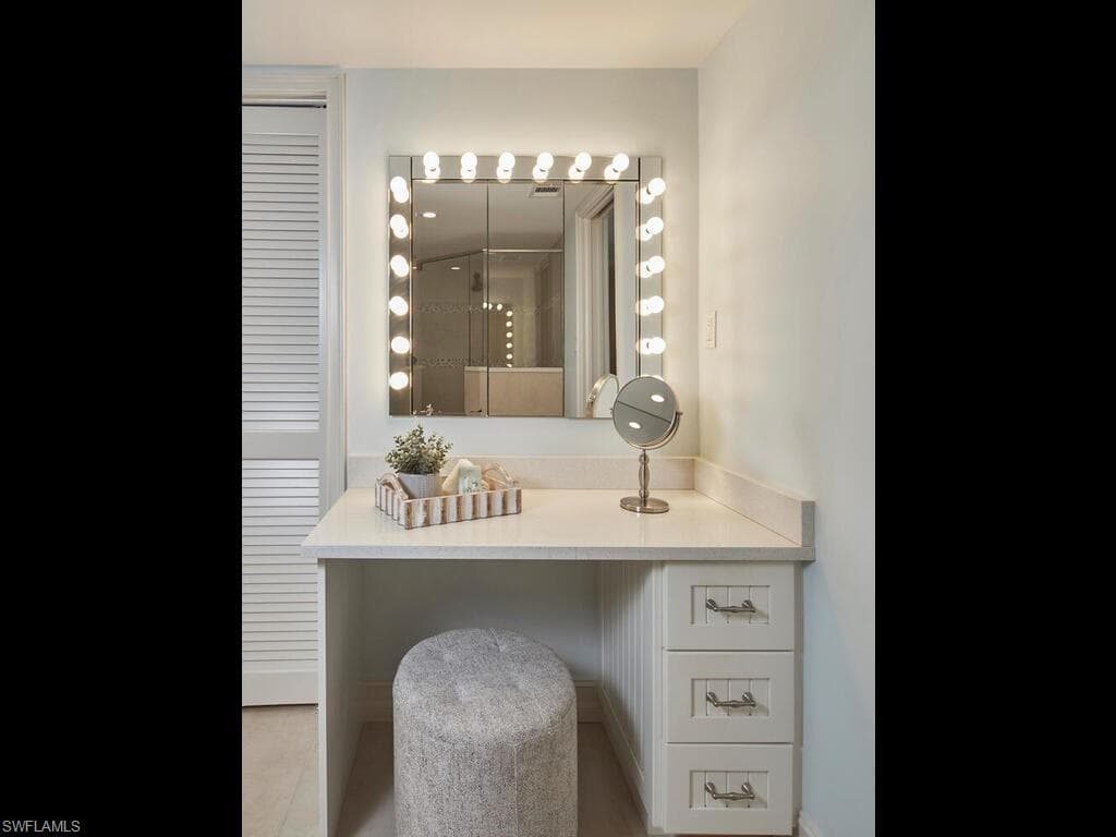 3951 Gulf Shore Blvd N 201, Naples, FL 34103-20