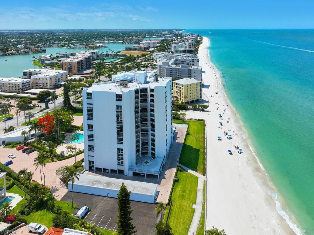 3951 Gulf Shore Blvd N 201, Naples, FL 34103-34