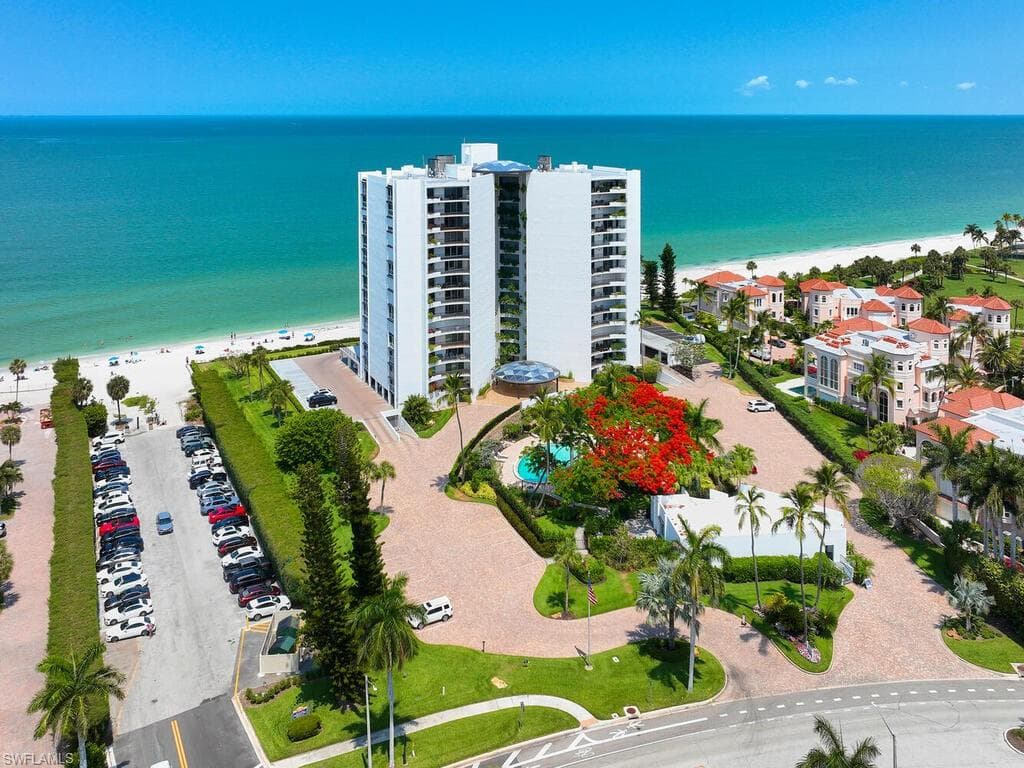 3951 Gulf Shore Blvd N 201, Naples, FL 34103-40