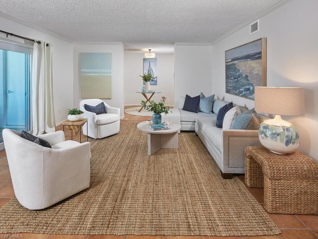 3951 Gulf Shore Blvd N 201, Naples, FL 34103-7