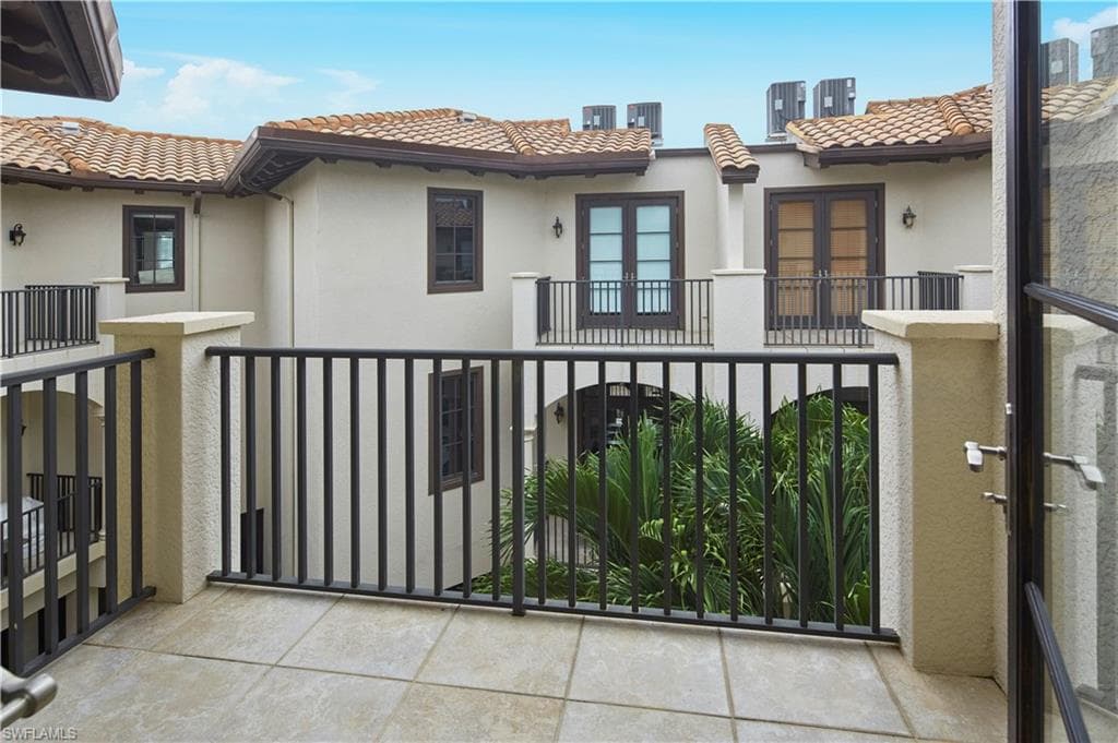 692 10th Ave S A2, Naples, FL 34102-13
