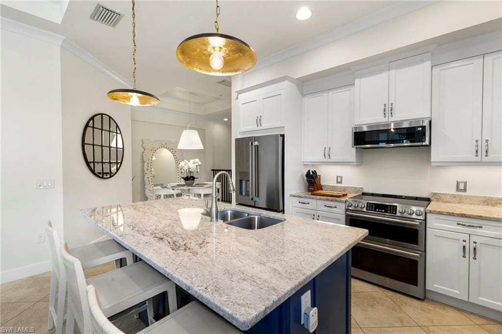 6565 Dominica Dr 201, Naples, FL 34113-11