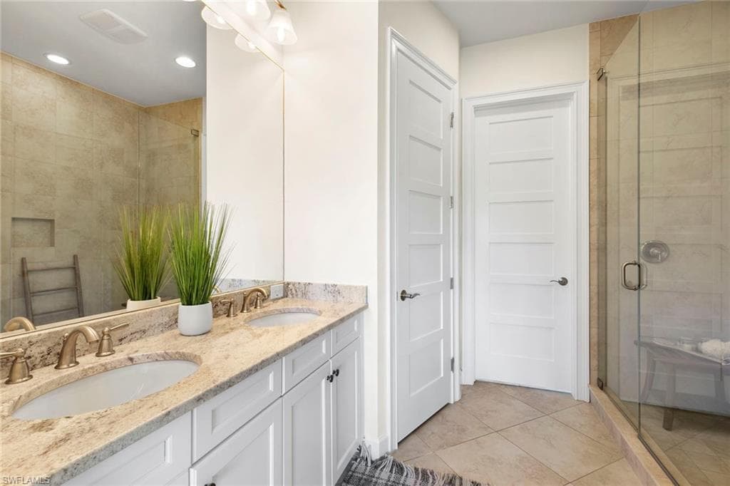 6565 Dominica Dr 201, Naples, FL 34113-22
