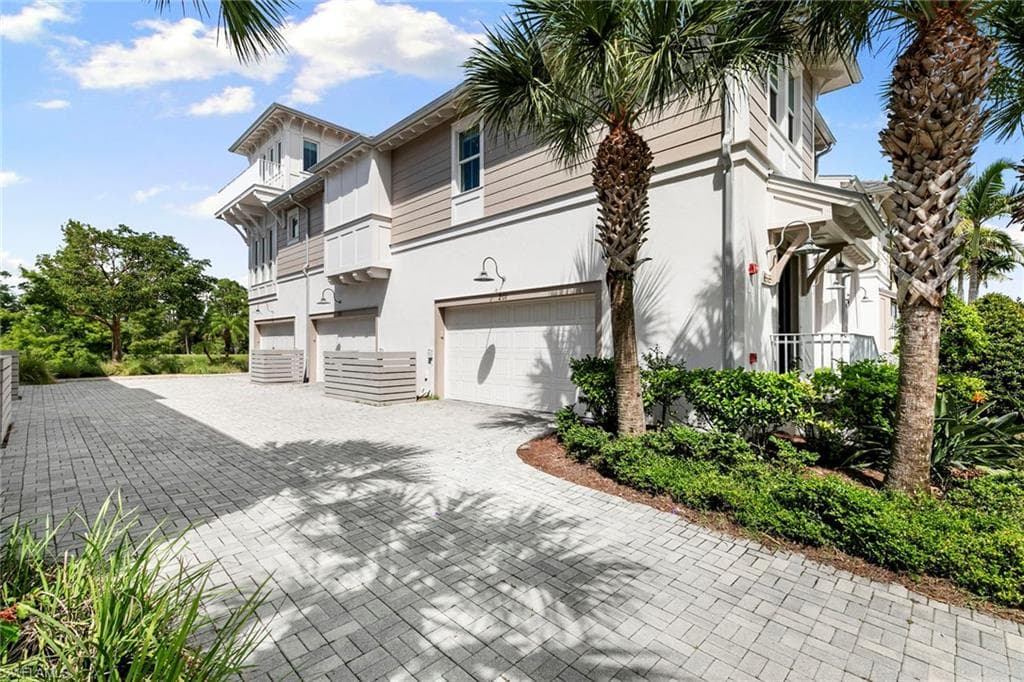 6565 Dominica Dr 201, Naples, FL 34113-32