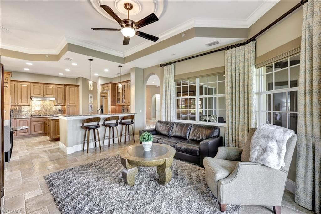 9293 Menaggio Ct 102, Naples, FL 34114-15