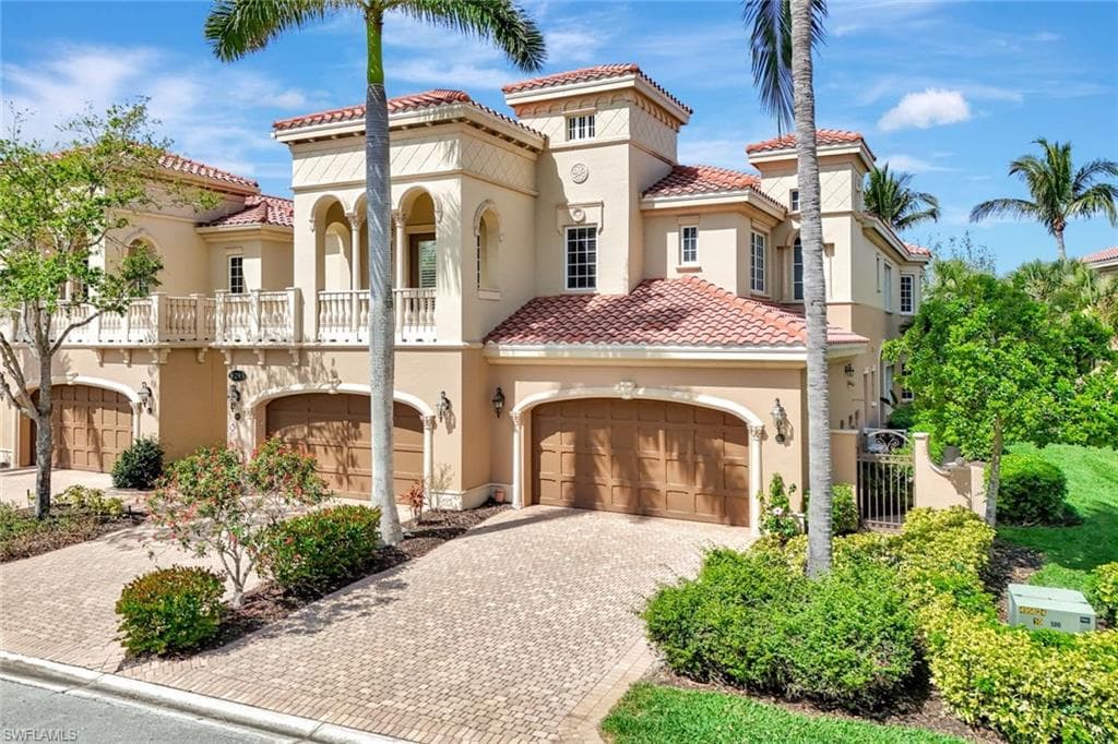 9293 Menaggio Ct 102, Naples, FL 34114-1