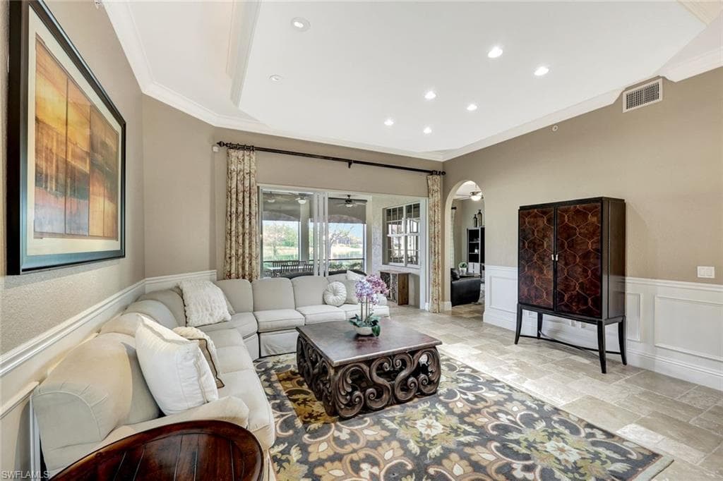 9293 Menaggio Ct 102, Naples, FL 34114-3