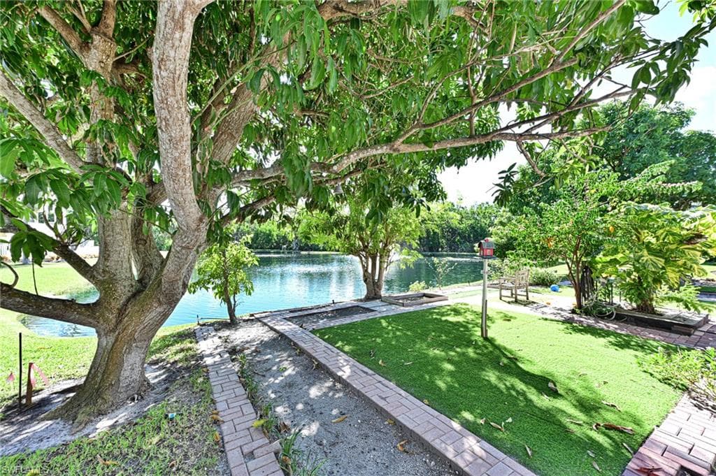 192 Topanga Dr, Bonita Springs, FL 34134-30