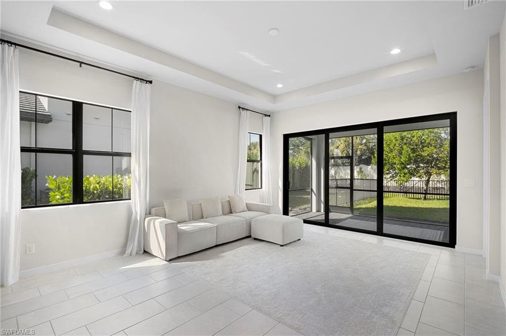 14720 Kingfisher Loop, Naples, FL 34120-14