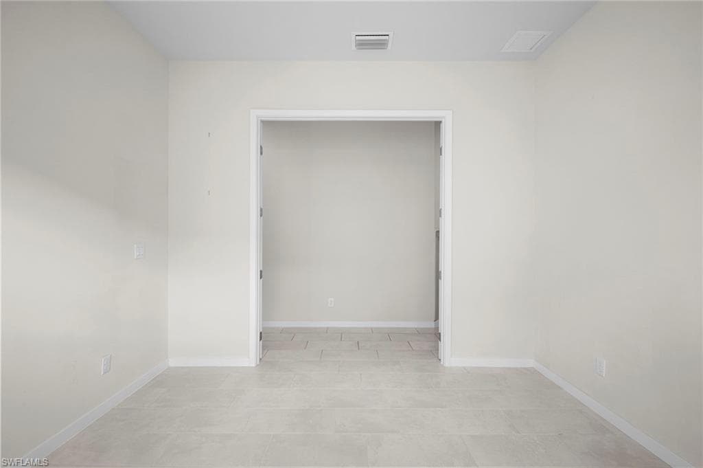 14720 Kingfisher Loop, Naples, FL 34120-27