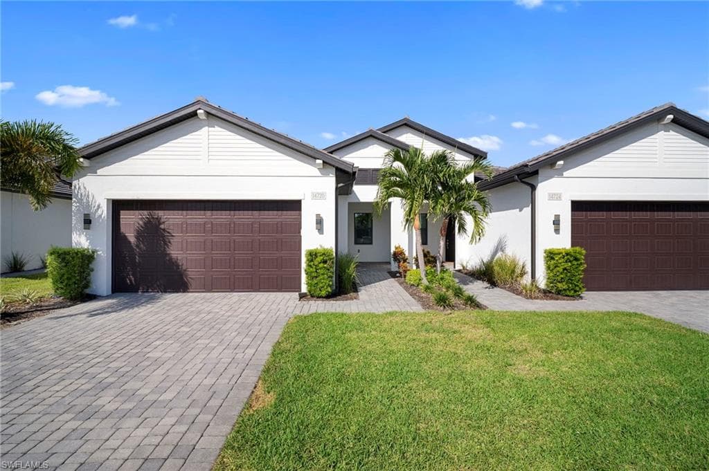 14720 Kingfisher Loop, Naples, FL 34120-1
