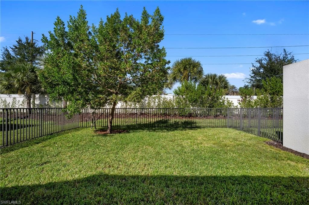 14720 Kingfisher Loop, Naples, FL 34120-2