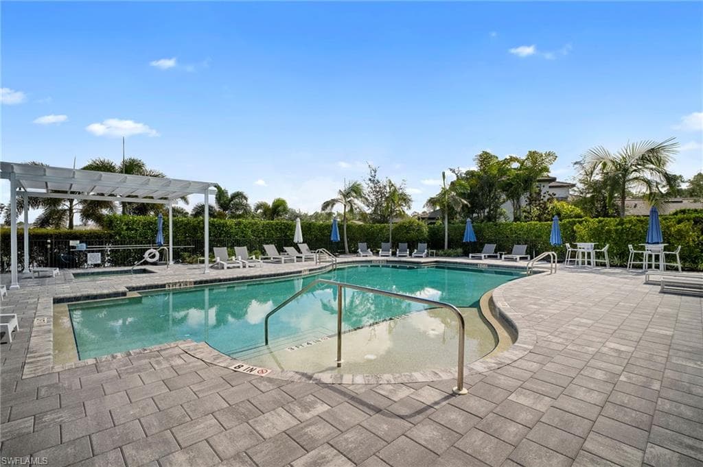 14720 Kingfisher Loop, Naples, FL 34120-46