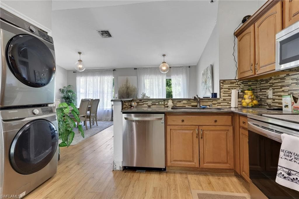 3341 2nd Ave SE, Naples, FL 34117-14