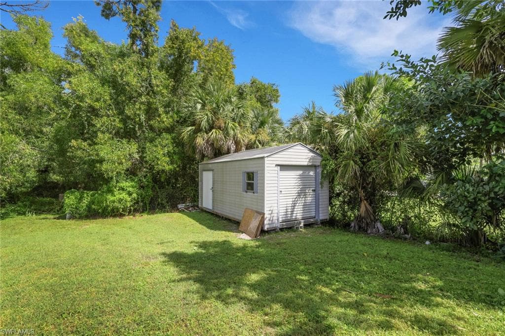 3341 2nd Ave SE, Naples, FL 34117-24