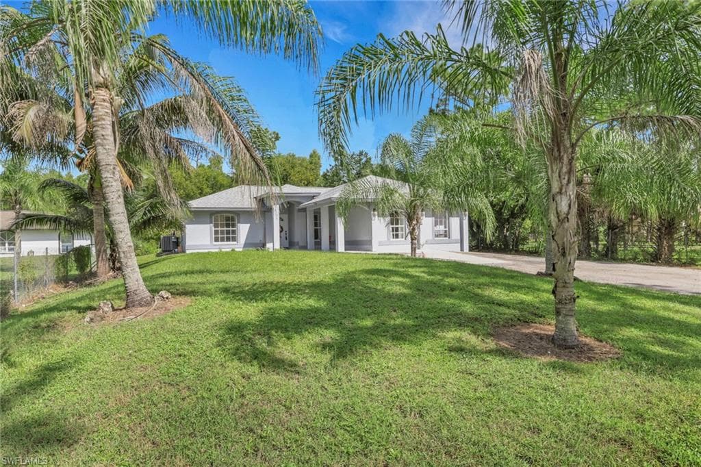 3341 2nd Ave SE, Naples, FL 34117-1