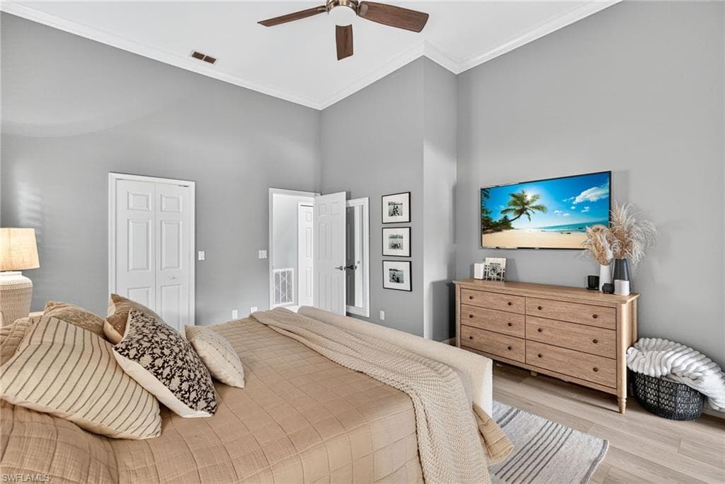 7867 Gardner Dr, Naples, FL 34109-17