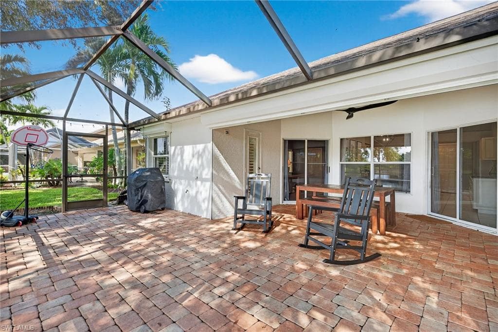 7867 Gardner Dr, Naples, FL 34109-25