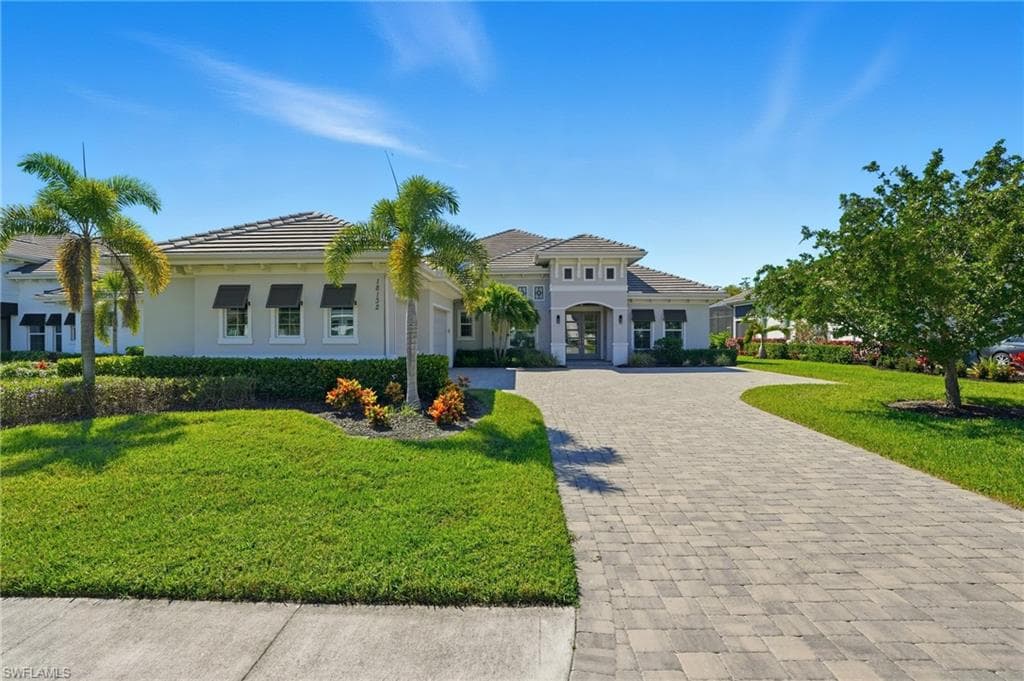 18132 Wildblue Blvd, Fort Myers, FL 33913-6