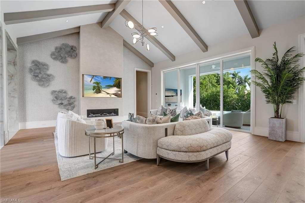 710 Willowhead Dr, Naples, FL 34103-8