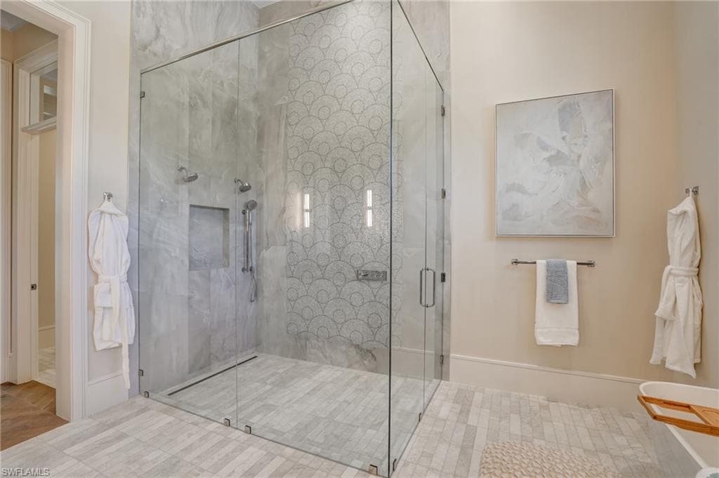 710 Willowhead Dr, Naples, FL 34103-25