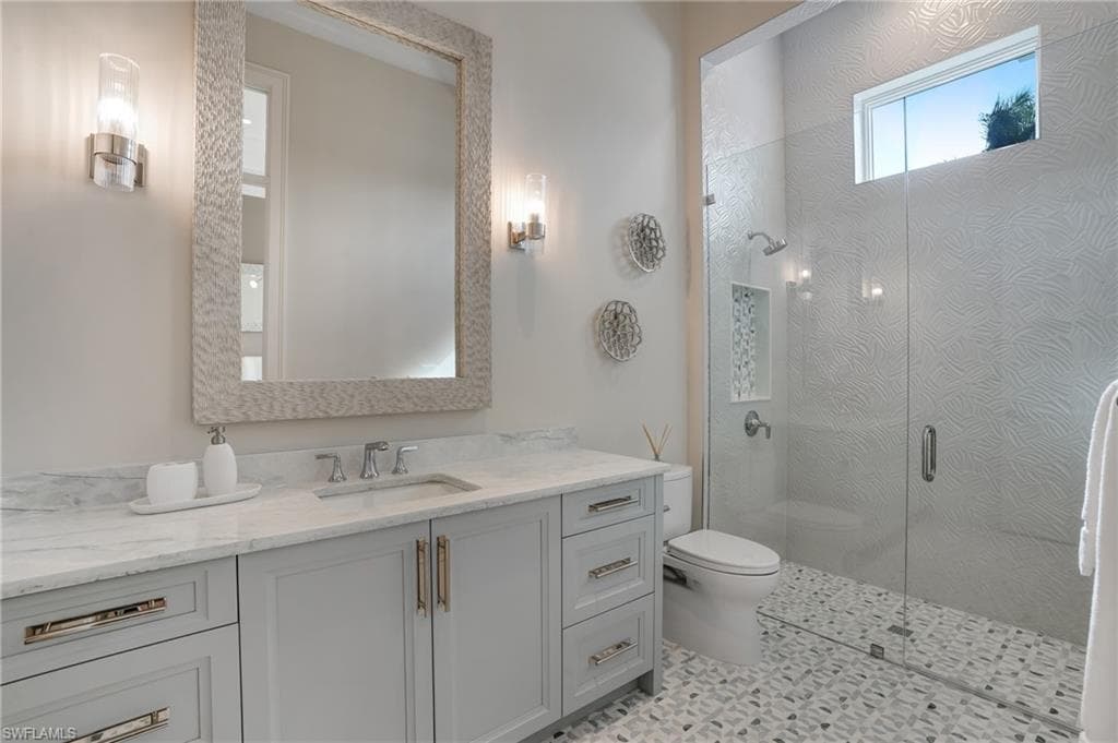 710 Willowhead Dr, Naples, FL 34103-33