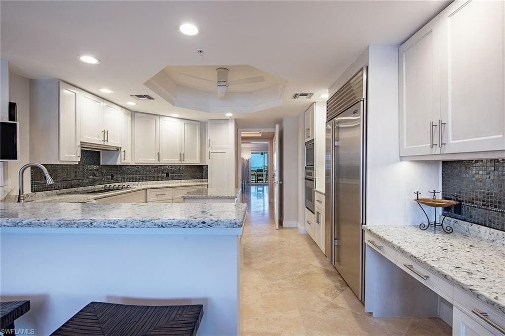 8473 Bay Colony Dr 203, Naples, FL 34108-6