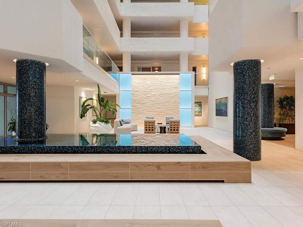 4051 Gulf Shore Blvd N 805, Naples, FL 34103-13