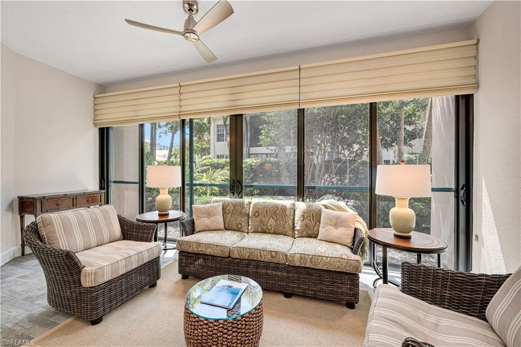 6865 San Marino Dr 302a, Naples, FL 34108-14