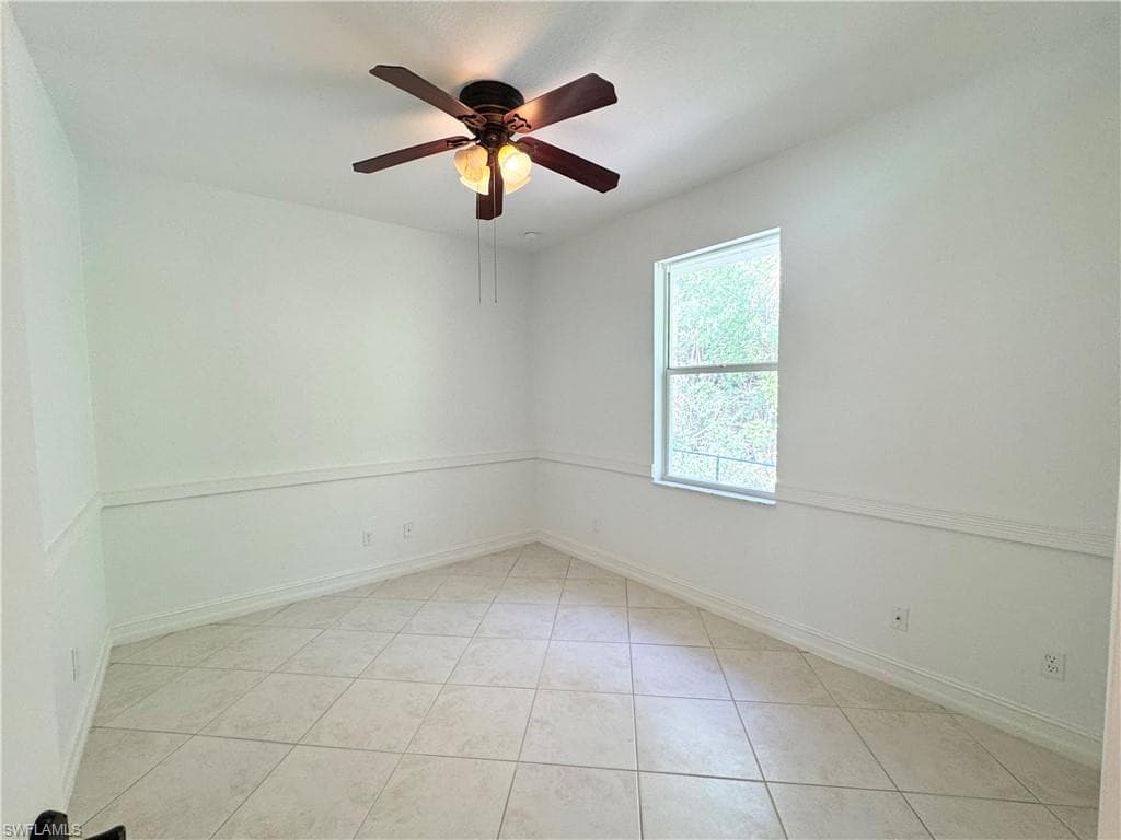 5071 Coral Wood Dr, Naples, FL 34119-16