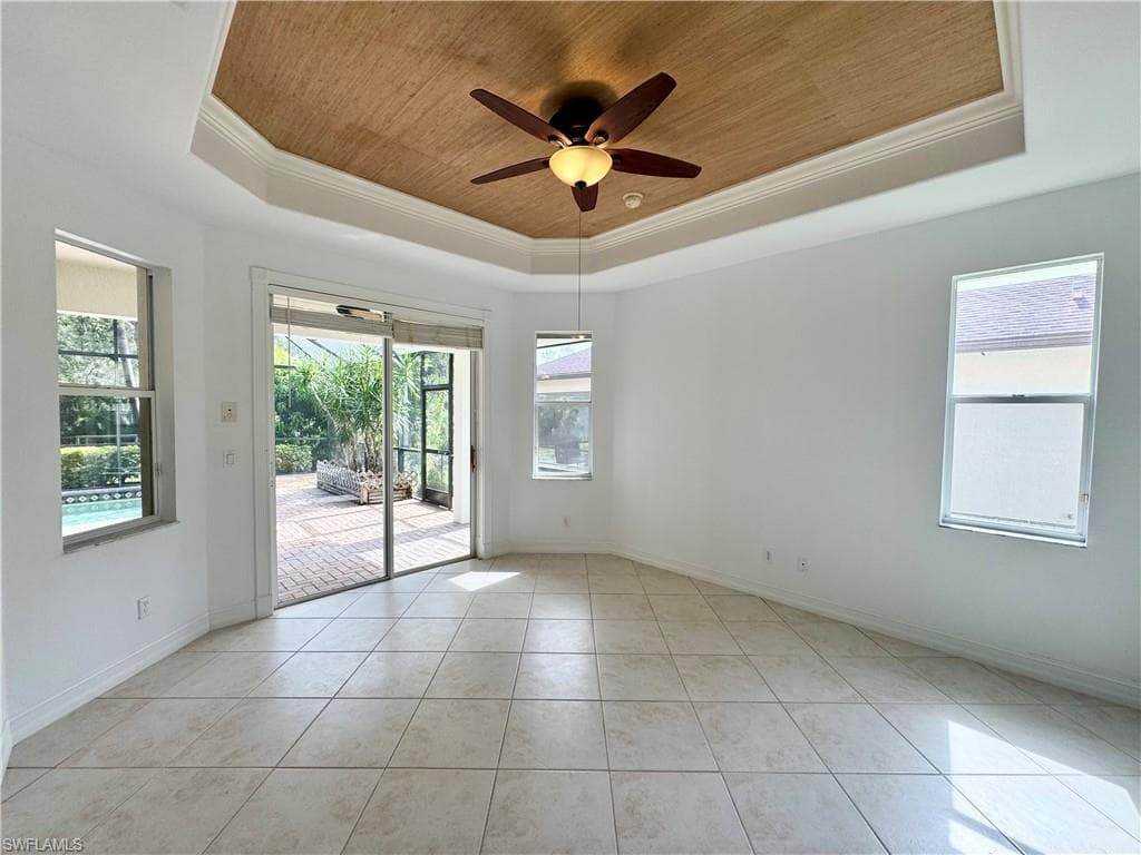 5071 Coral Wood Dr, Naples, FL 34119-6