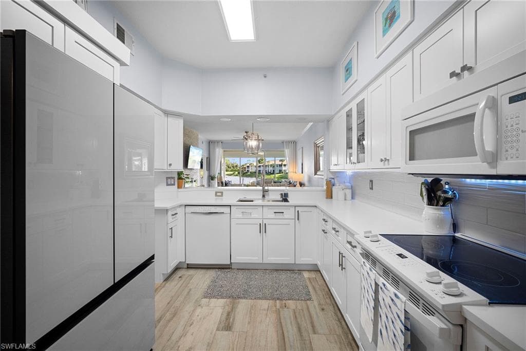 2275 Harmony Ln 103, Naples, FL 34109-6